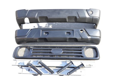 КРОНШТЕЙН ПЕРЕДНЕГО БАМПЕРА ВАЗ 21214 АВТОВАЗ URBAN ПРАВЫЙ